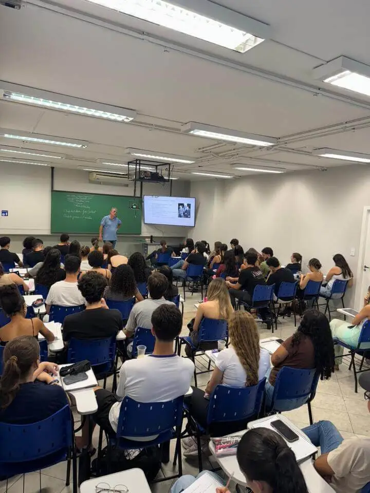 Alfa Pré-Vestibular - sala de aula 03